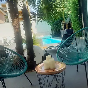  Appartement Studio Piscine France